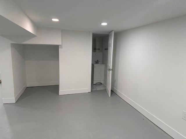 8232 S Calumet Avenue, Chicago, IL 60619