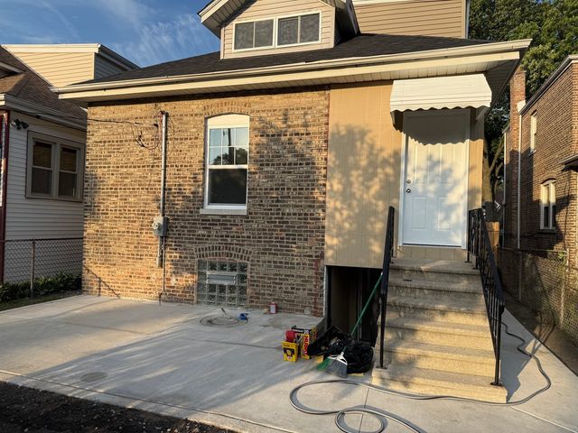 8232 S Calumet Avenue, Chicago, IL 60619