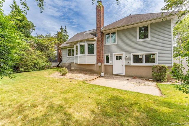 890 Carol Court, Woodmere, NY 11598