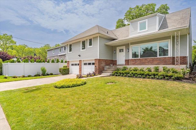 890 Carol Court, Woodmere, NY 11598