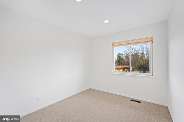 2716 GLENGYLE DR, Vienna, VA 22181