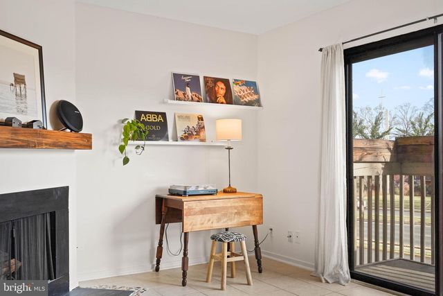 2716 GLENGYLE DR, Vienna, VA 22181