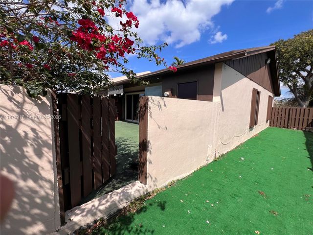 11028 SW 123rd Pl, Miami, FL 33186