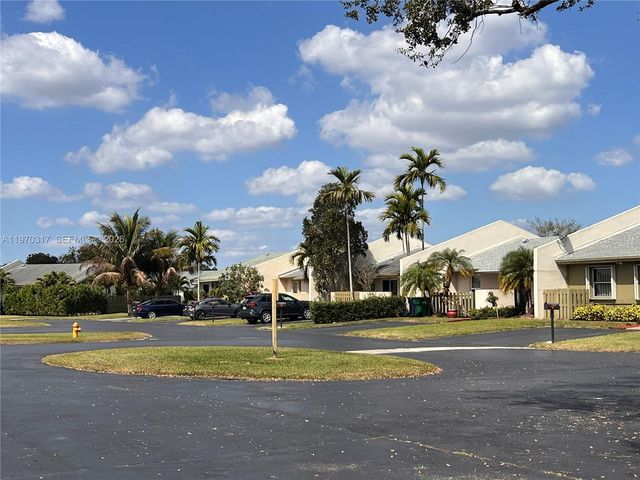 11028 SW 123rd Pl, Miami, FL 33186