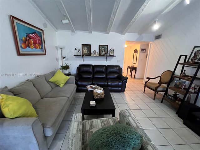 11028 SW 123rd Pl, Miami, FL 33186