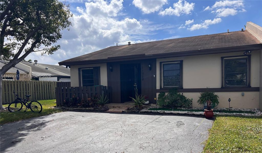 11028 SW 123rd Pl, Miami, FL 33186