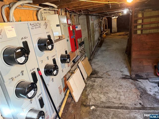 13-36 A River, Fair Lawn, NJ 07410