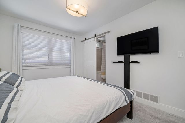 1825 Northbrook Drive, Ann Arbor, MI 48103