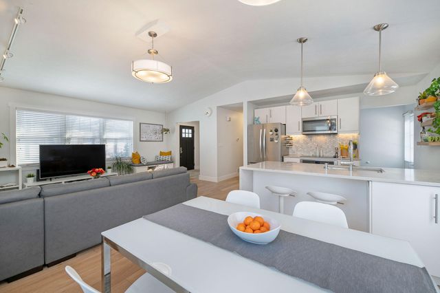 1825 Northbrook Drive, Ann Arbor, MI 48103