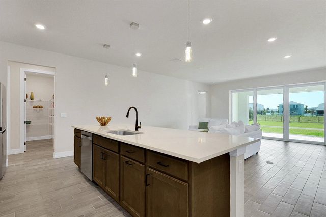 10306 SW Green Turtle Lane, Port St. Lucie, FL 34987