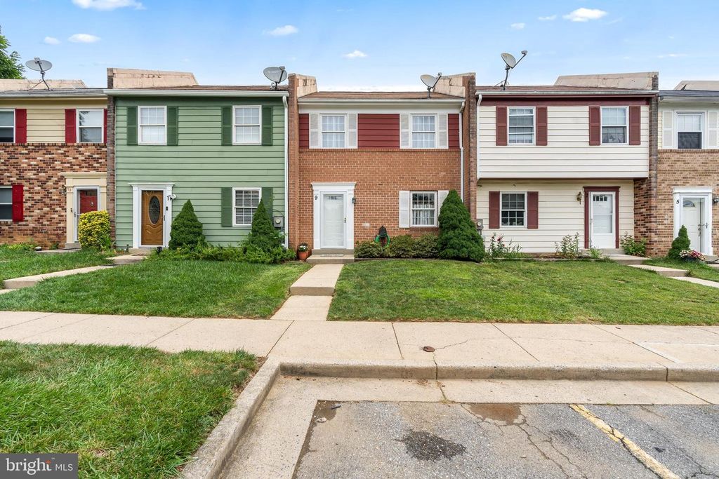 9 VIENNA CT, Frederick, MD 21702