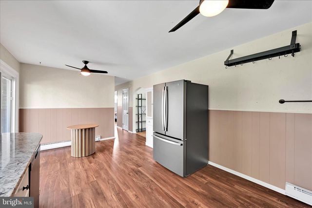 14 W WALNUT ST, Cleona, PA 17042