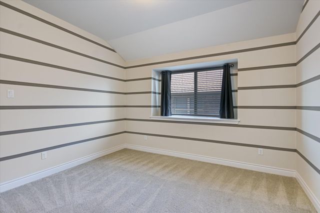 104 W Highfield ST, Hutto, TX 78634