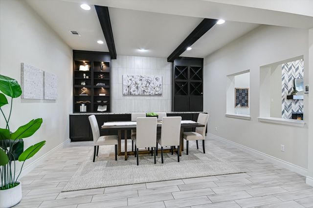 104 W Highfield ST, Hutto, TX 78634