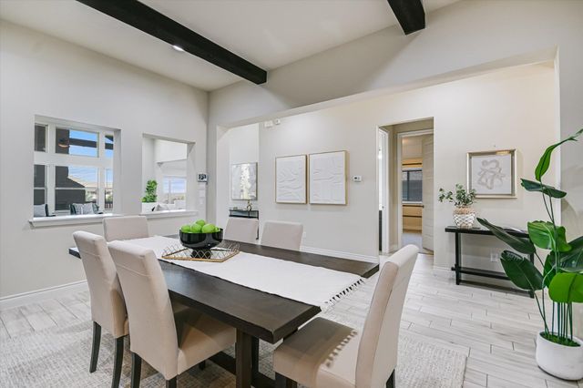 104 W Highfield ST, Hutto, TX 78634