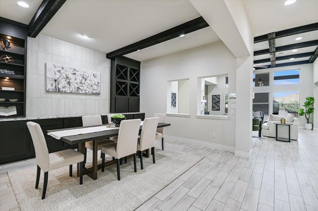 104 W Highfield ST, Hutto, TX 78634