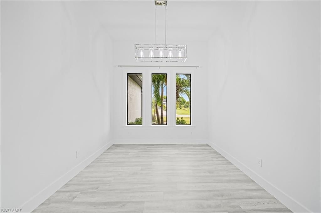 Image 17 of property listing at 1124 SW 4th LN, Cape Coral, FL 33991