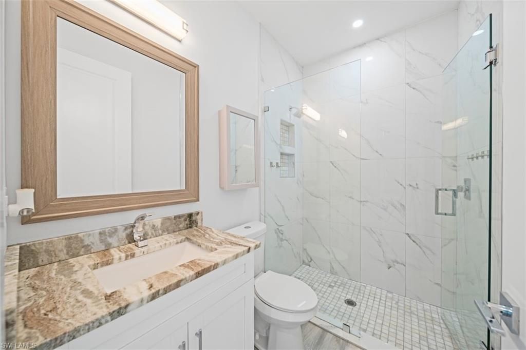 Image 20 of property listing at 1124 SW 4th LN, Cape Coral, FL 33991