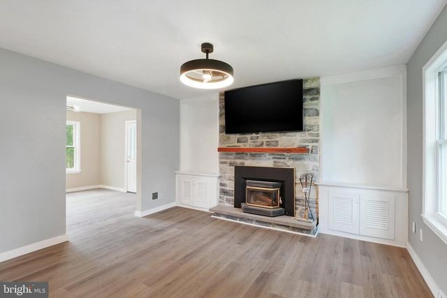 9 PENARTH DR, Wilmington, DE 19803