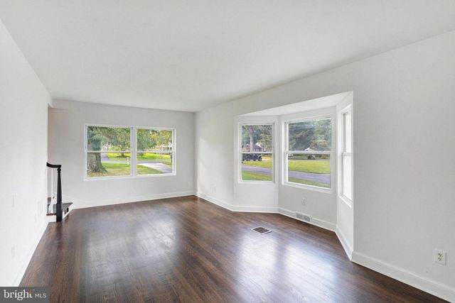 9 PENARTH DR, Wilmington, DE 19803