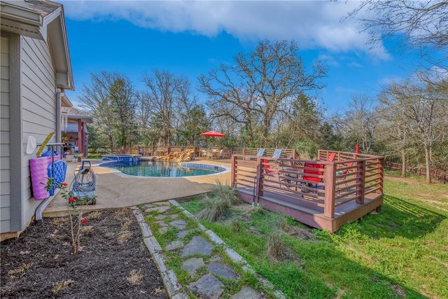 9269 Green Branch Loop, Bryan, TX 77808