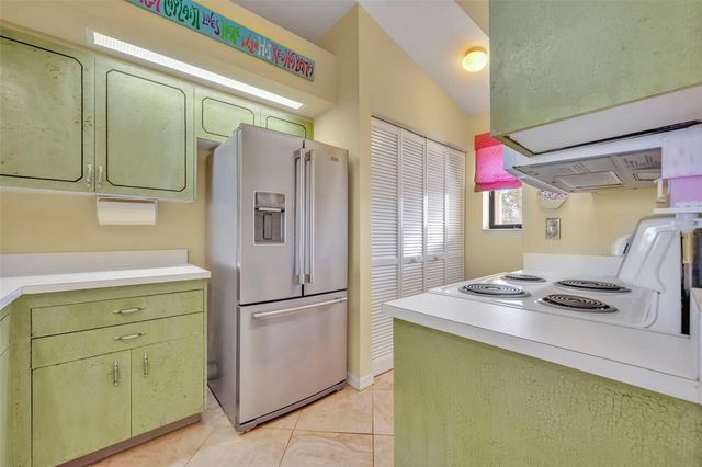 440 BOUCHELLE DRIVE 302, New Smyrna Beach, FL 32169