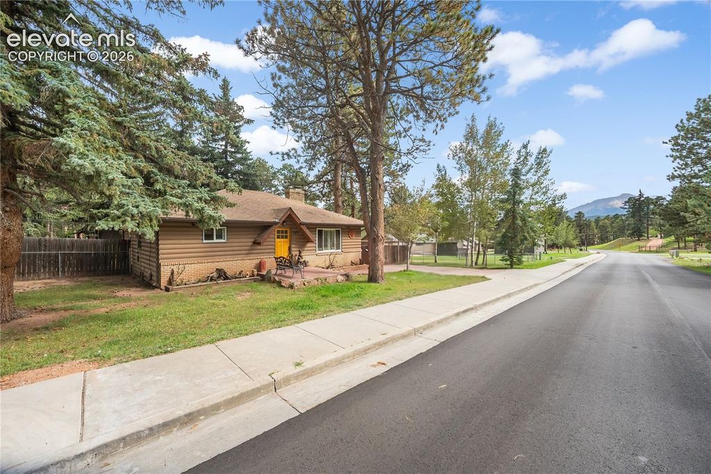 305 S Fairview Street, Woodland Park, CO 80863 — photo 4