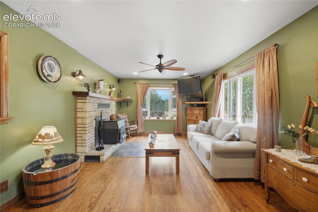 305 S Fairview Street, Woodland Park, CO 80863 — photo 5
