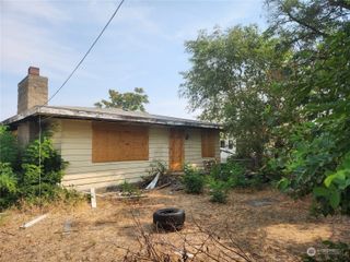 305 S Gibby Road, Moses Lake, WA 98837