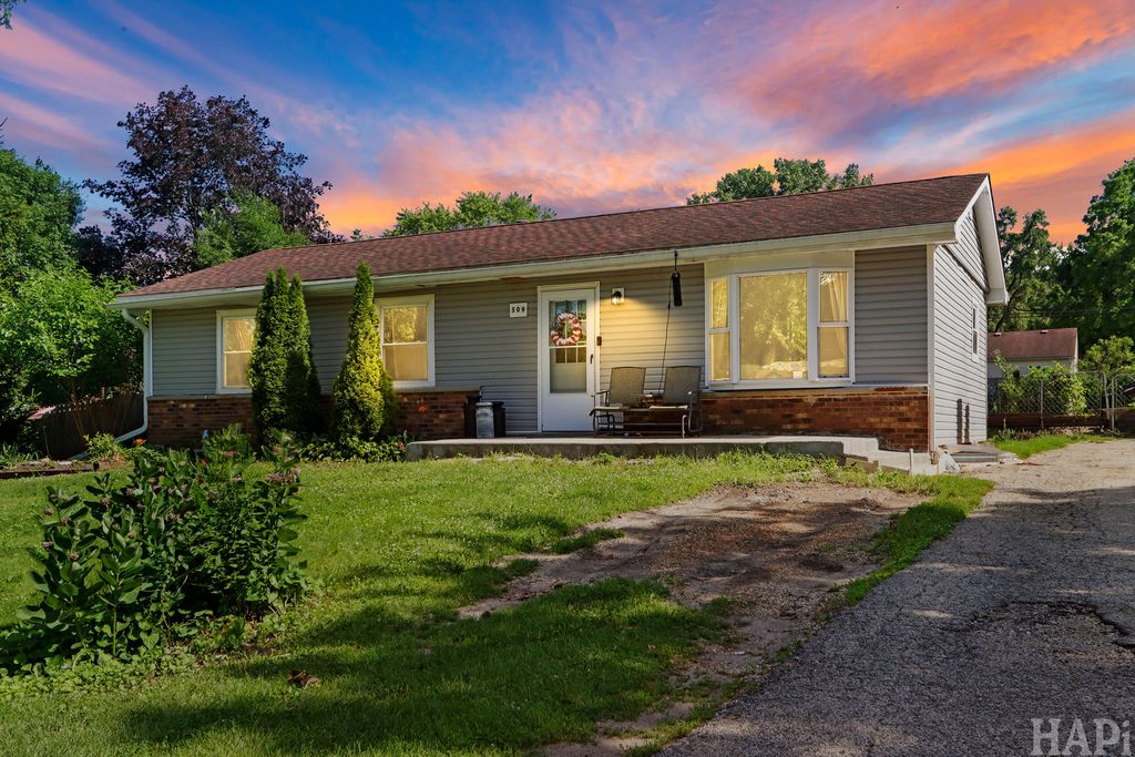 509 Rand Drive, Mchenry, IL 60051