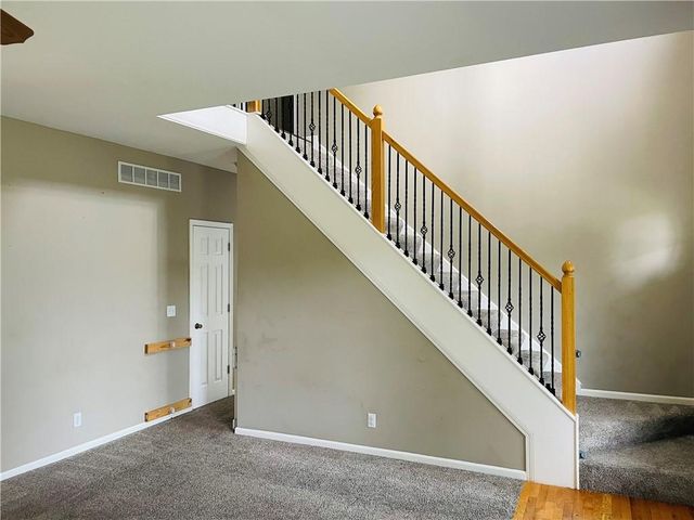 3809 Clayton Drive, Leavenworth, KS 66048