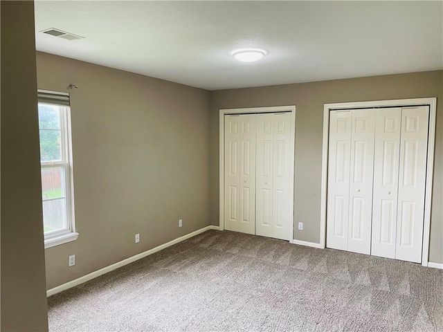 3809 Clayton Drive, Leavenworth, KS 66048