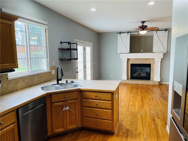 3809 Clayton Drive, Leavenworth, KS 66048