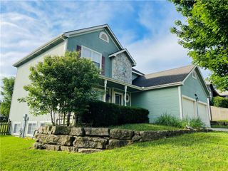 3809 Clayton Drive, Leavenworth, KS 66048