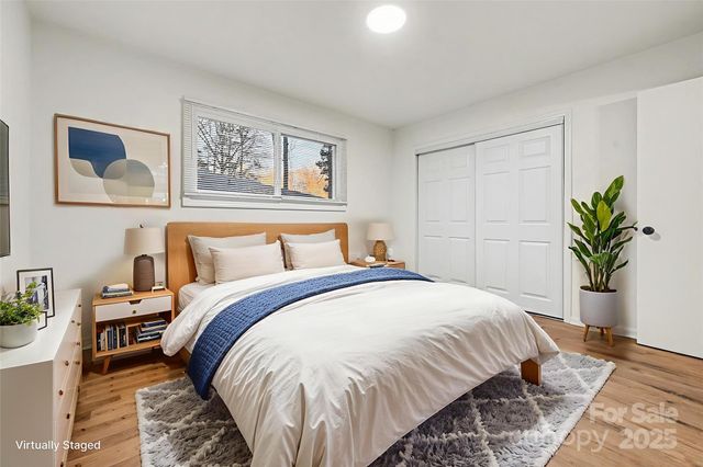 5003 Lakecrest Drive, Charlotte, NC 28215