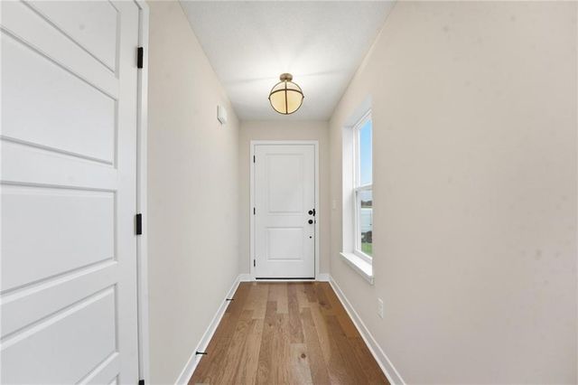 1312 SE Windbreak Drive, Lee's Summit, MO 64081