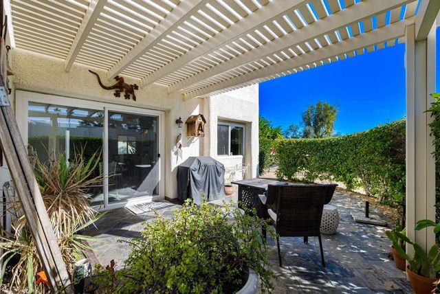 6071 Hazeltine Plaza, Palm Springs, CA 92264