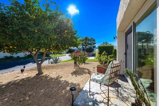 6071 Hazeltine Plaza, Palm Springs, CA 92264