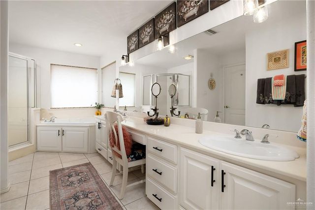 803 Nada Drive, Alamo, TX 78516