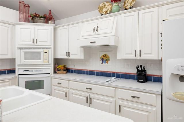 803 Nada Drive, Alamo, TX 78516