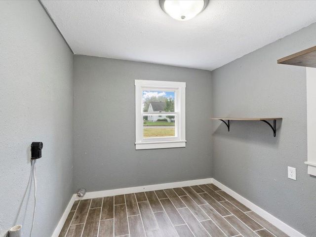 911 7th Avenue NE, Brainerd, MN 56401