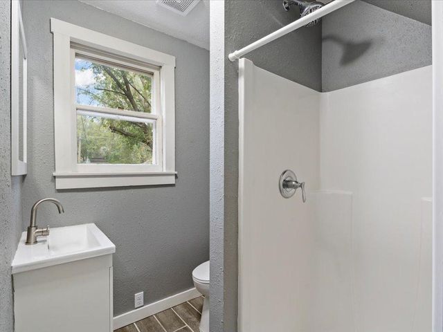 911 7th Avenue NE, Brainerd, MN 56401