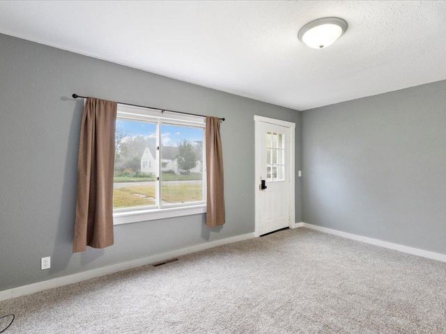 911 7th Avenue NE, Brainerd, MN 56401