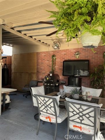 416 E 31st Street, Los Angeles, CA 90011