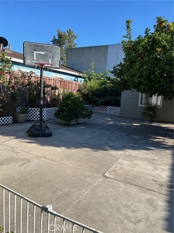 416 E 31st Street, Los Angeles, CA 90011