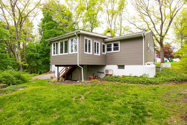 24 Johns Boulevard, Poughkeepsie, NY 12603