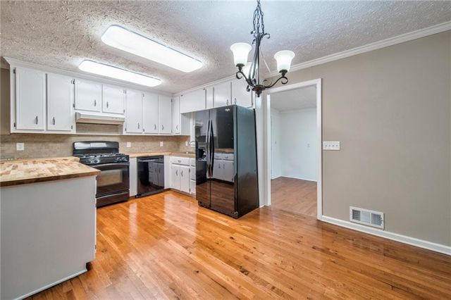 216 Cedar Valley Court, Canton, GA 30115