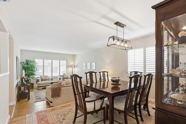 3155 Mackenzie Pl, Fremont, CA 94536