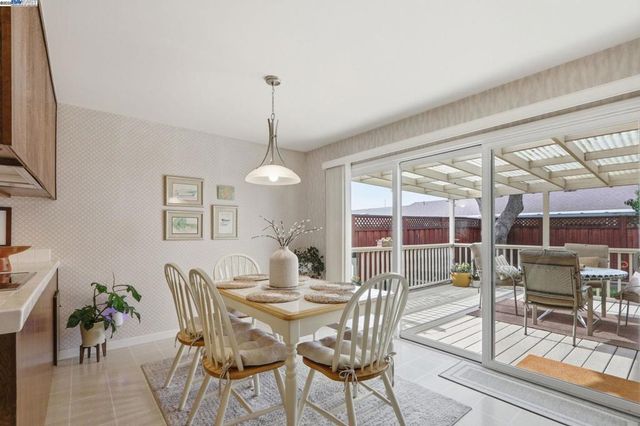3155 Mackenzie Pl, Fremont, CA 94536