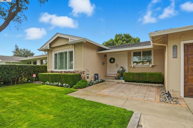 3155 Mackenzie Pl, Fremont, CA 94536